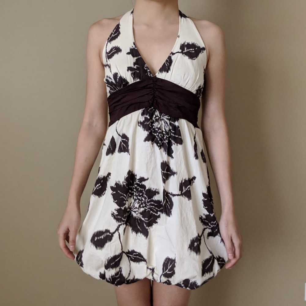 {Trixxi} Chocolate/Cream Halter V-Neck Puff Dress